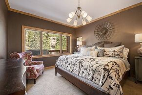 Fall River Retreat - Monthly Long-term Vacation Rental 3 Bedroom Townh