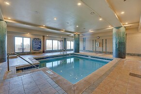 Emerald Grande Condo: Beach, Marina & Ocean View