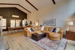 Pool, Tennis & More: Gouldsboro Getaway!