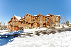 Spacious Fraser Gem: 7 Mi to Winter Park!