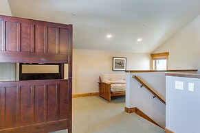 Spacious Fraser Gem: 7 Mi to Winter Park!