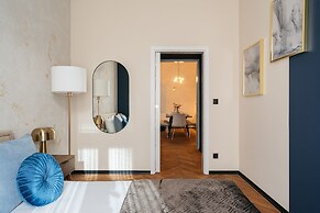 Moonlight II Apartment - LoftAffair