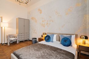 Moonlight II Apartment - LoftAffair