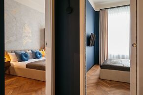 Moonlight II Apartment - LoftAffair