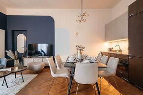 Moonlight II Apartment - LoftAffair