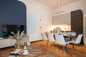 Moonlight II Apartment - LoftAffair