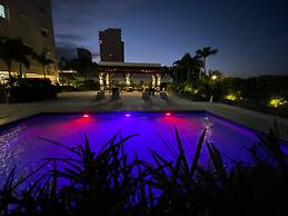 Spacious Apto With Spectacular Views Of The Beach