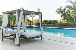 Spacious Apto With Spectacular Views Of The Beach