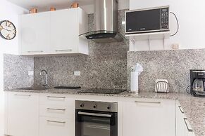 Spacious Apto With Spectacular Views Of The Beach