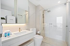 Signature Broadbeach - GCLR
