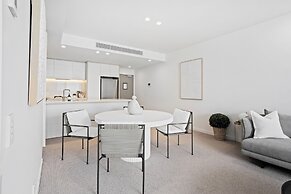 Signature Broadbeach - GCLR