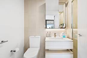 Signature Broadbeach - GCLR