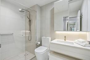 Signature Broadbeach - GCLR