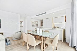 Signature Broadbeach - GCLR