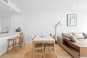 Signature Broadbeach - GCLR