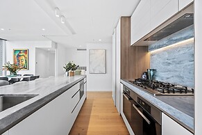 Signature Broadbeach - GCLR