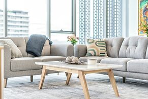 Signature Broadbeach - GCLR