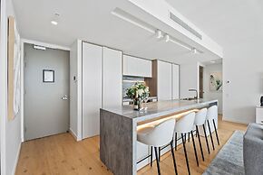 Signature Broadbeach - GCLR