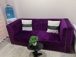 Lux Suites Royal Suburbs Apartments