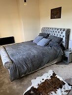 Captivating 1-bed Cottage in Halifax