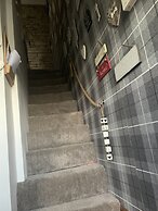 Captivating 1-bed Cottage in Halifax