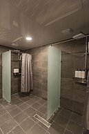 Canvas Hostel - Black