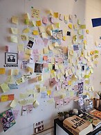 Canvas Hostel - Black