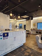 Canvas Hostel - Black