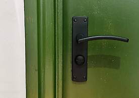 The Jewel Box Birmingham City Apartment