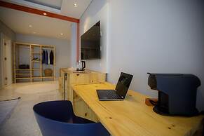 Cowork Lab Suites