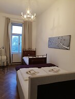 Kunsthaus Apartments