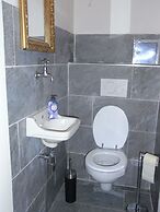 Kunsthaus Apartments