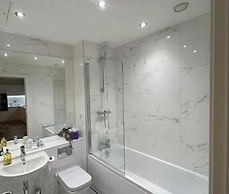 Birmingham City Centre - 3 Bed Apartment