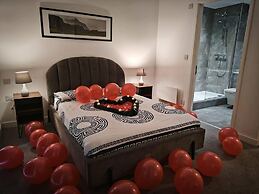 Birmingham City Centre - 3 Bed Apartment