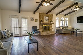 San Antonio Home w/ Private Pool: 5 Mi to Downtown