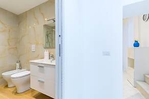 White Blue Apartment at Sanit by Wonderful Italy