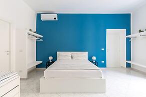 White Blue Apartment at Sanit by Wonderful Italy