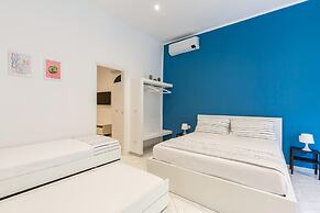 White Blue Apartment at Sanit by Wonderful Italy