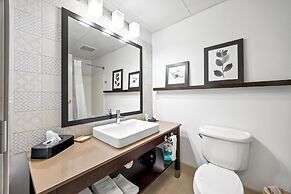 Independence Stay Hotel & Suites