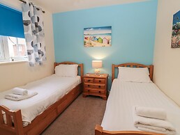 Coastal Retreat, The Bay