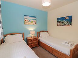 Coastal Retreat, The Bay