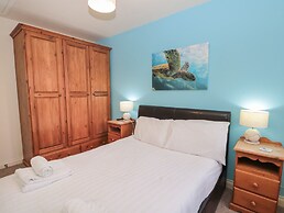 Coastal Retreat, The Bay