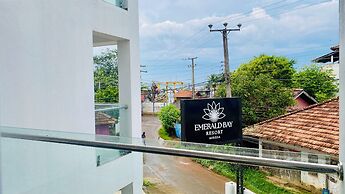 Emerald Bay Resort Mirissa