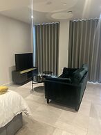 Beautiful Apartment With Excellent Water View