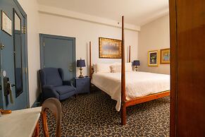 The Lafayette Inn