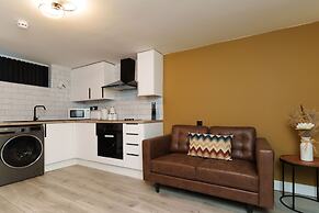 The Oasis Apartment