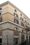 Daplace - La Mongolfiera Rooms in Navona