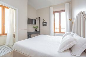Daplace - La Mongolfiera Rooms in Navona