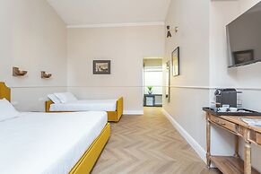 Daplace - La Mongolfiera Rooms in Navona