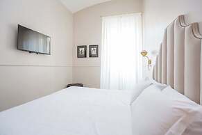 Daplace - La Mongolfiera Rooms in Navona